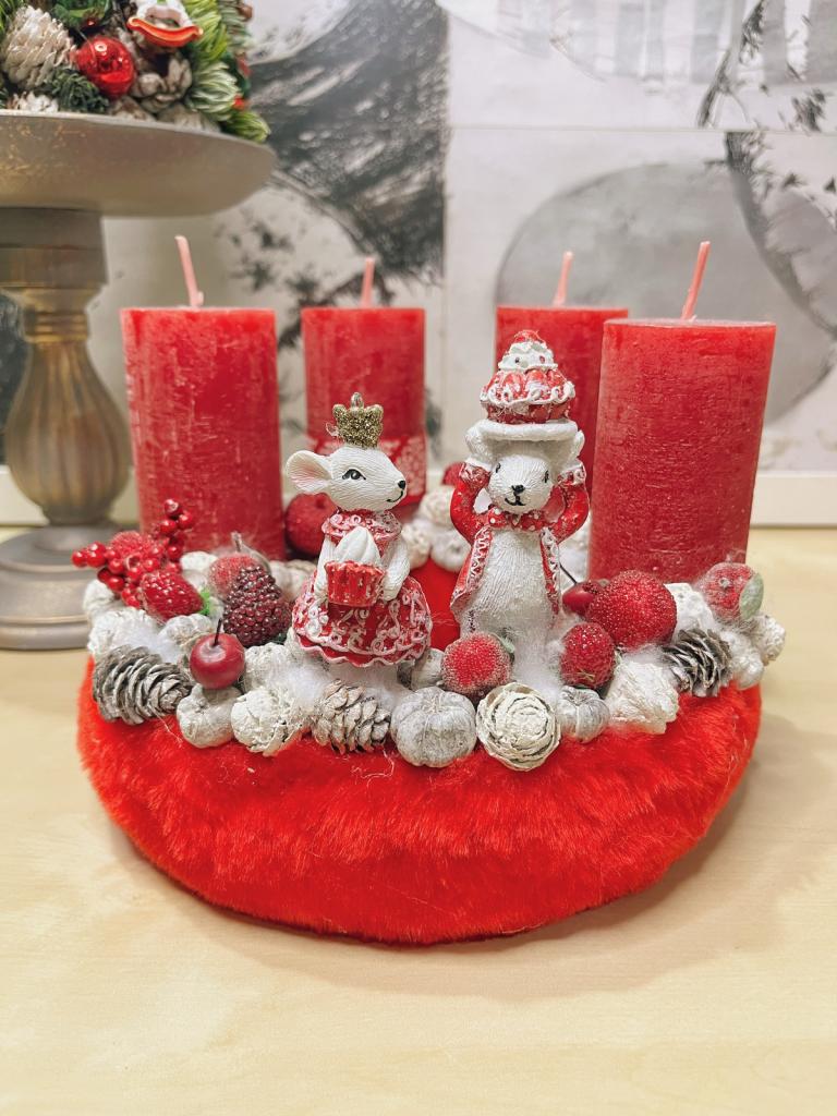 Adventi koszorú egérpárral piros színű 1