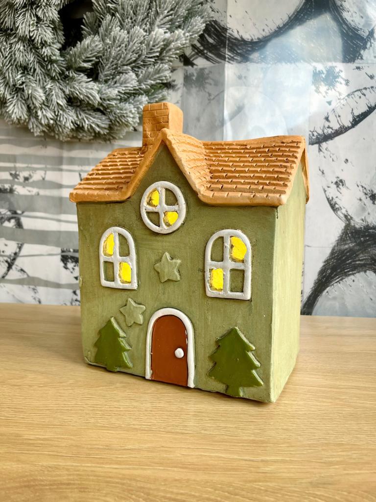 Pasztell zöld ház 28cm 1