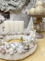 Adventi koszorú fehér gyerekekkel 5